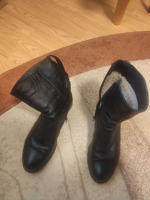 Жіночі зимові шкіряні черевики