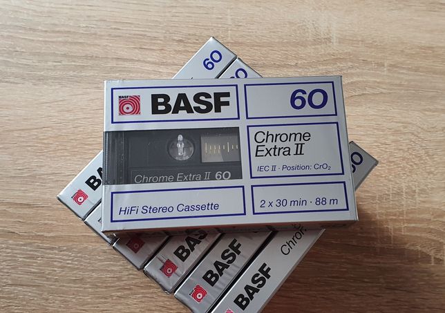 Kaseta magnetofonowa BASF Chrome Extra ll 60.