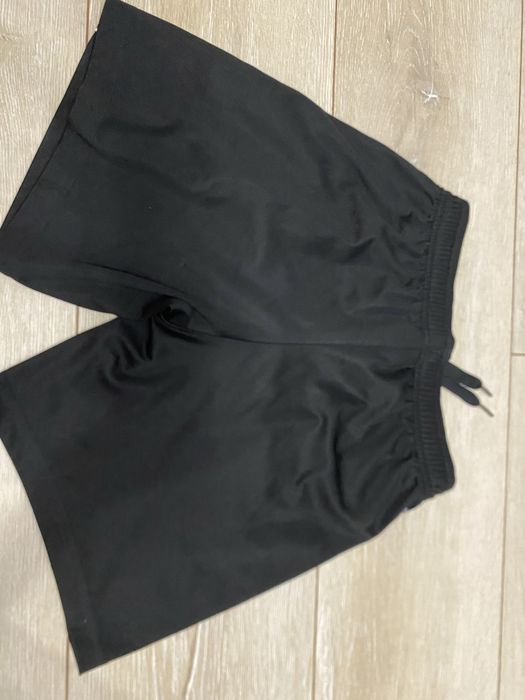 Спортивні шорти Adidas