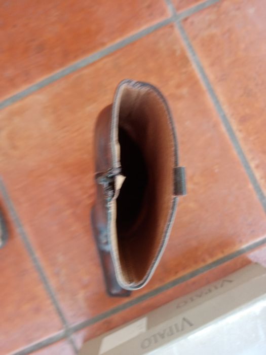 Botas em pele genuína