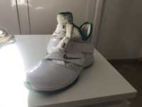 Lebron Soldier XII