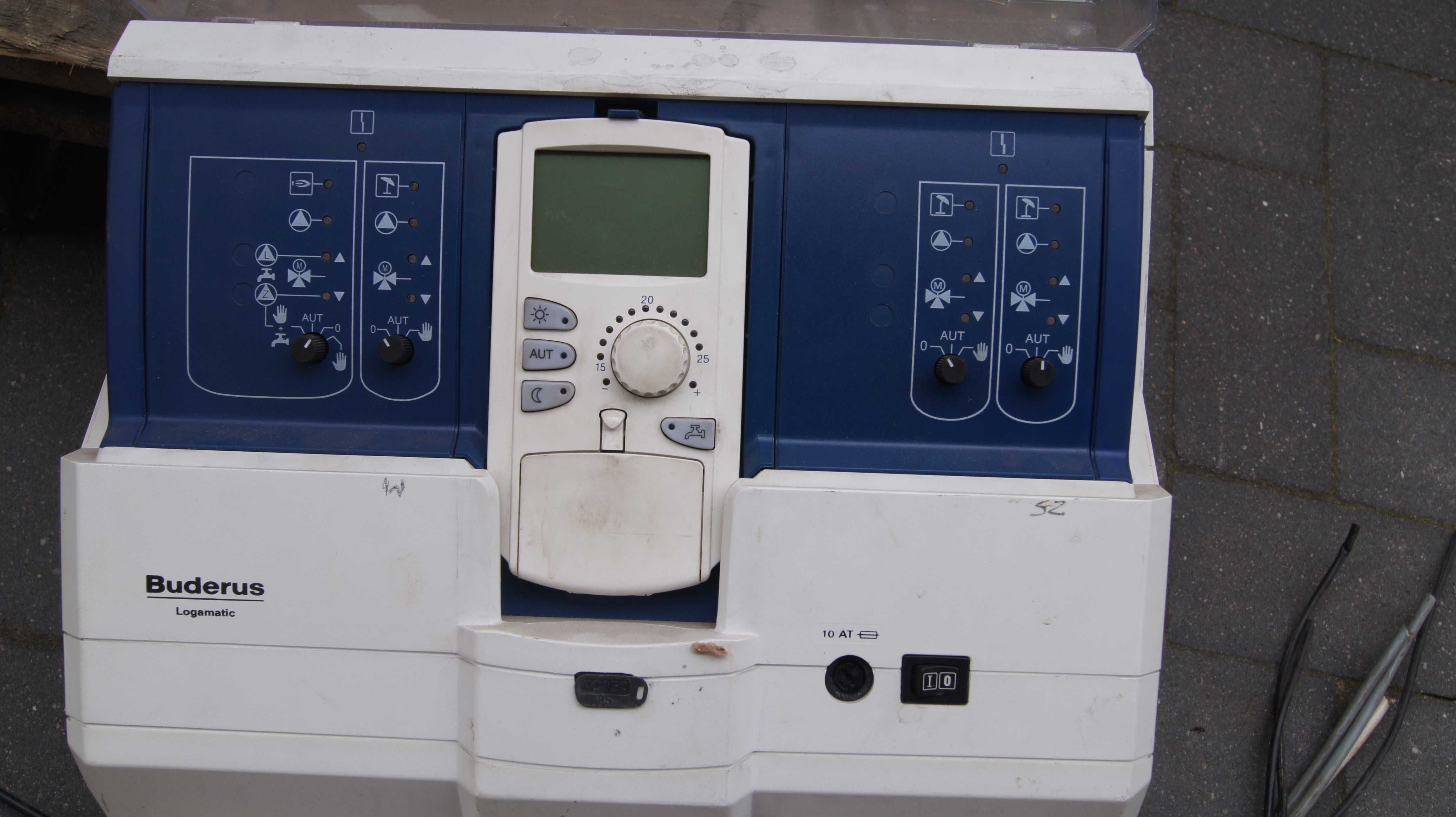 Buderus R4121 - Logomatic Regulator sterowanie ogrzewaniem