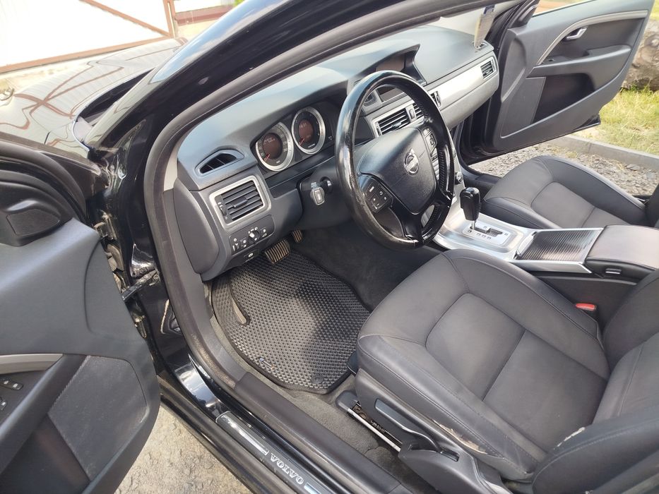 Volvo V70  2,4 D5.  4x4