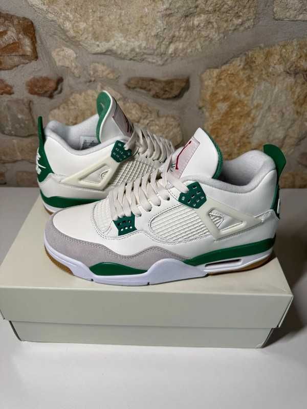 Jordan4Retro SB Pine Green R.39
