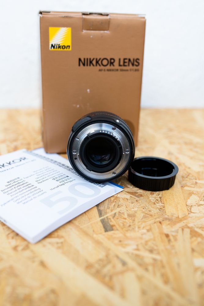Обʼєктив Nikon 50 mm f/1.8 G