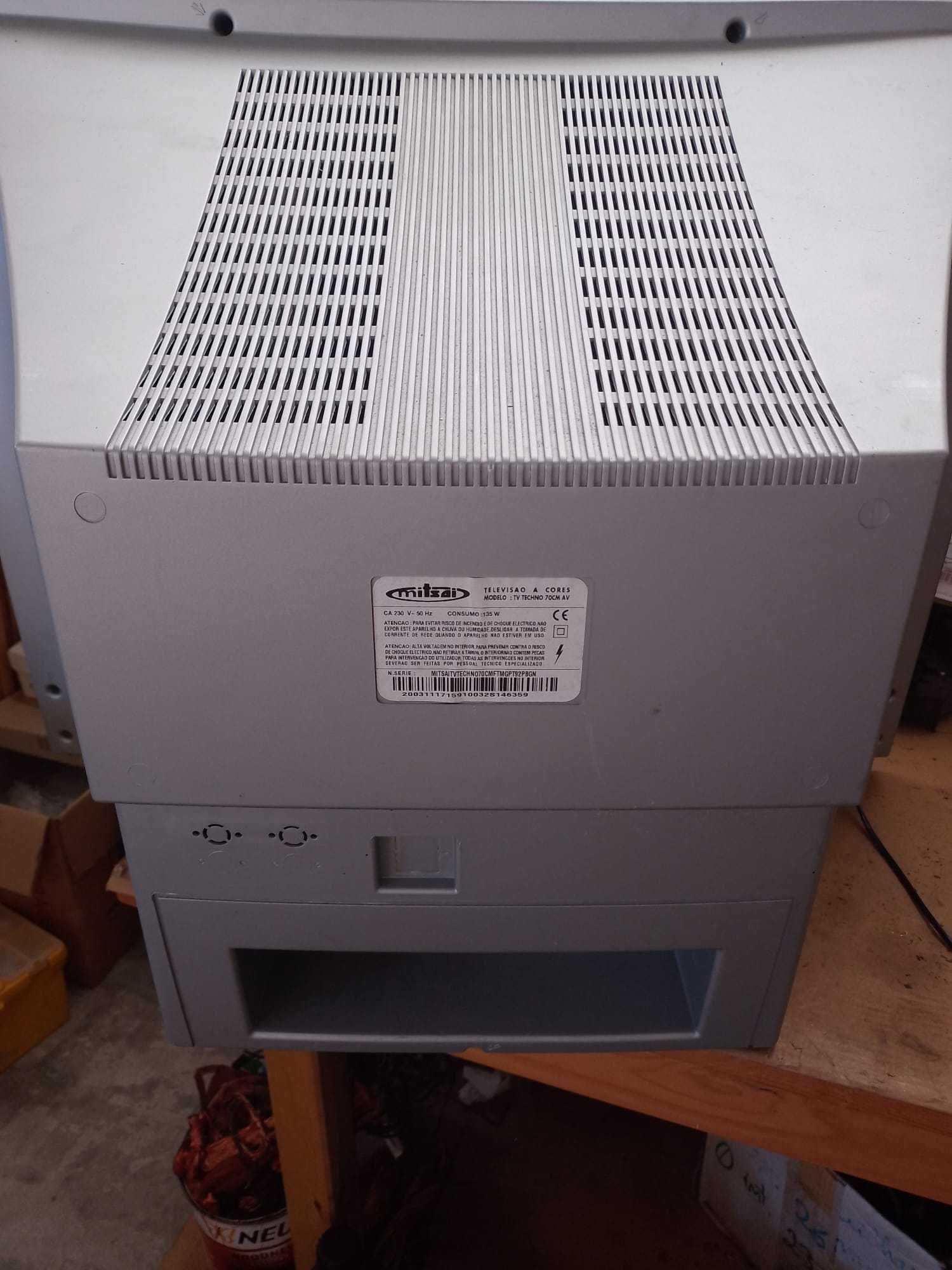 Televisão TV Mitsai 70cm