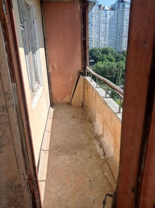 1к. Энтузиастов 31 Русановка метро Левобережная Днепровский район