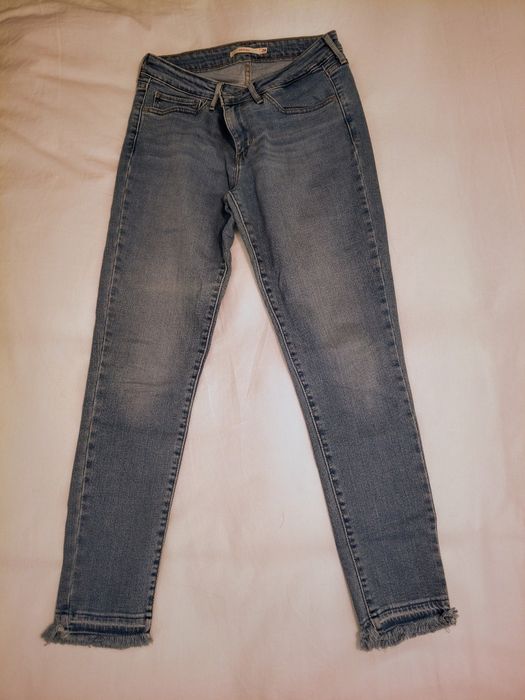 Calças Levi's 711 Skinny 28