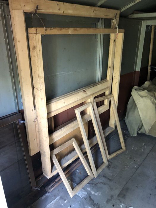 Рамы оконные из дерева новые