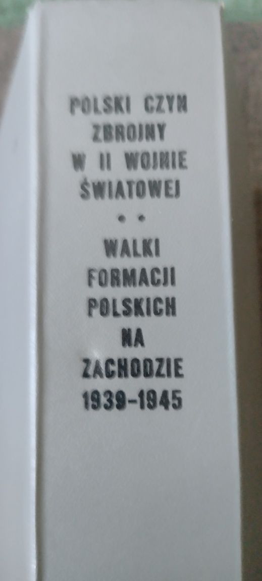 Książka historyczna "Polski czyn zbrojny". Rzadkość