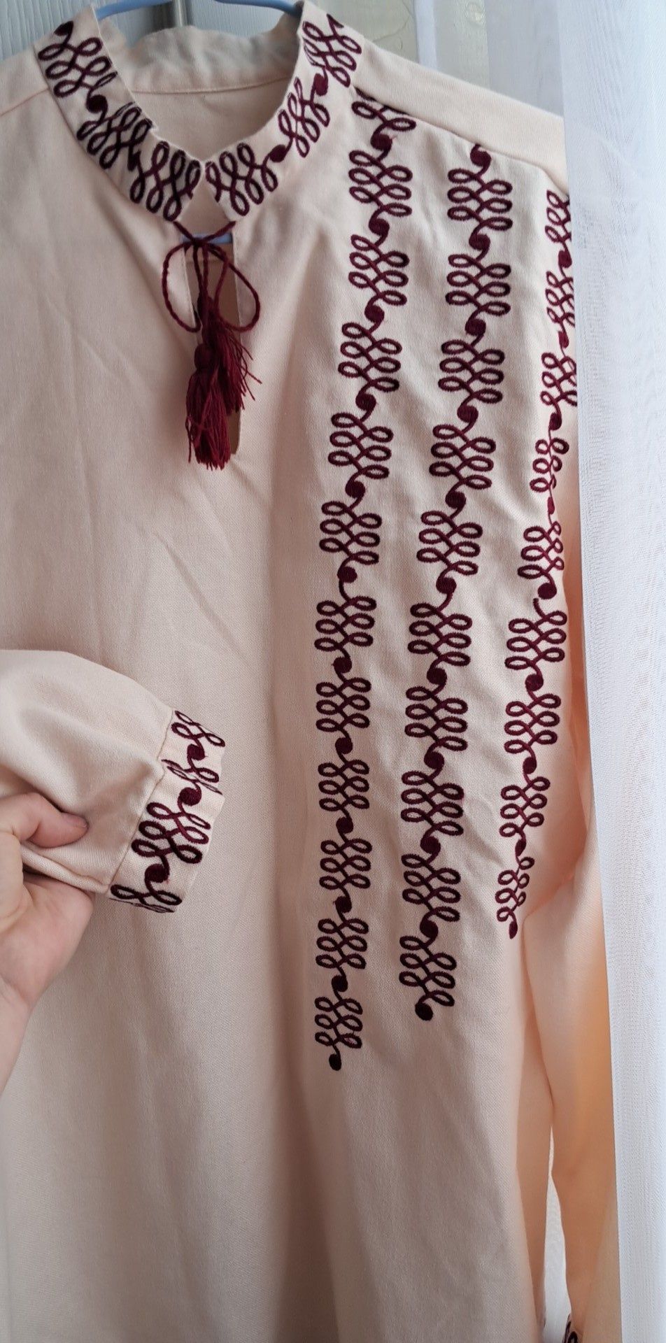 Парні вишиванки(1600грн). Жіноче вишите плаття (L-XL)-950 грн,чоловіча