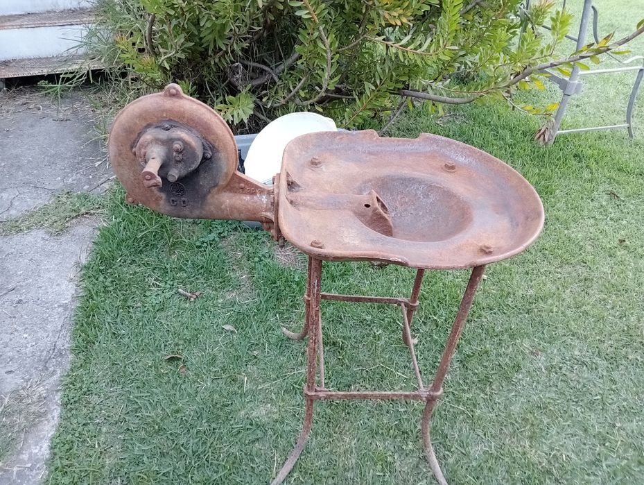 Antiga forja oliva