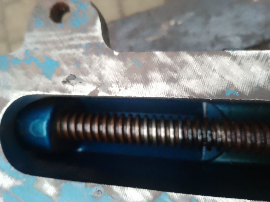 Imadło średnie kute