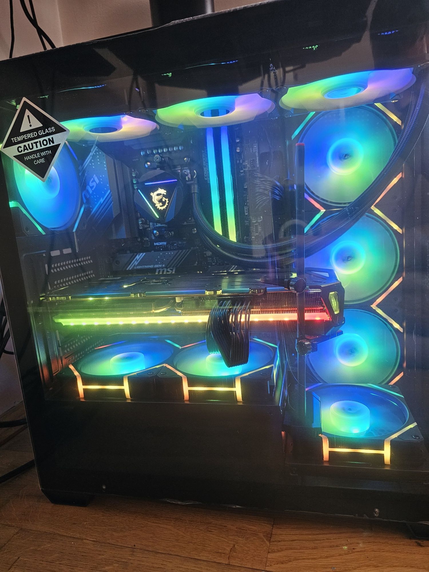 Nowy Komputer Gamingowy ARGB - R5 7500f / RX 7800XT / 2TB / 32GB DDR5
