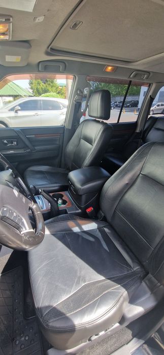 Продам Mitsubishi Pajero 4 ,2008