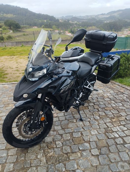 Benelli TRK 502X 2021 + Kit Malas GIVI