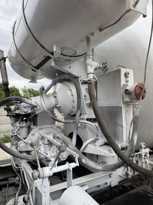 Продам автобетонозмішувач