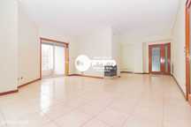 Apartamento T3 nunca habitado na Praça do Bocage