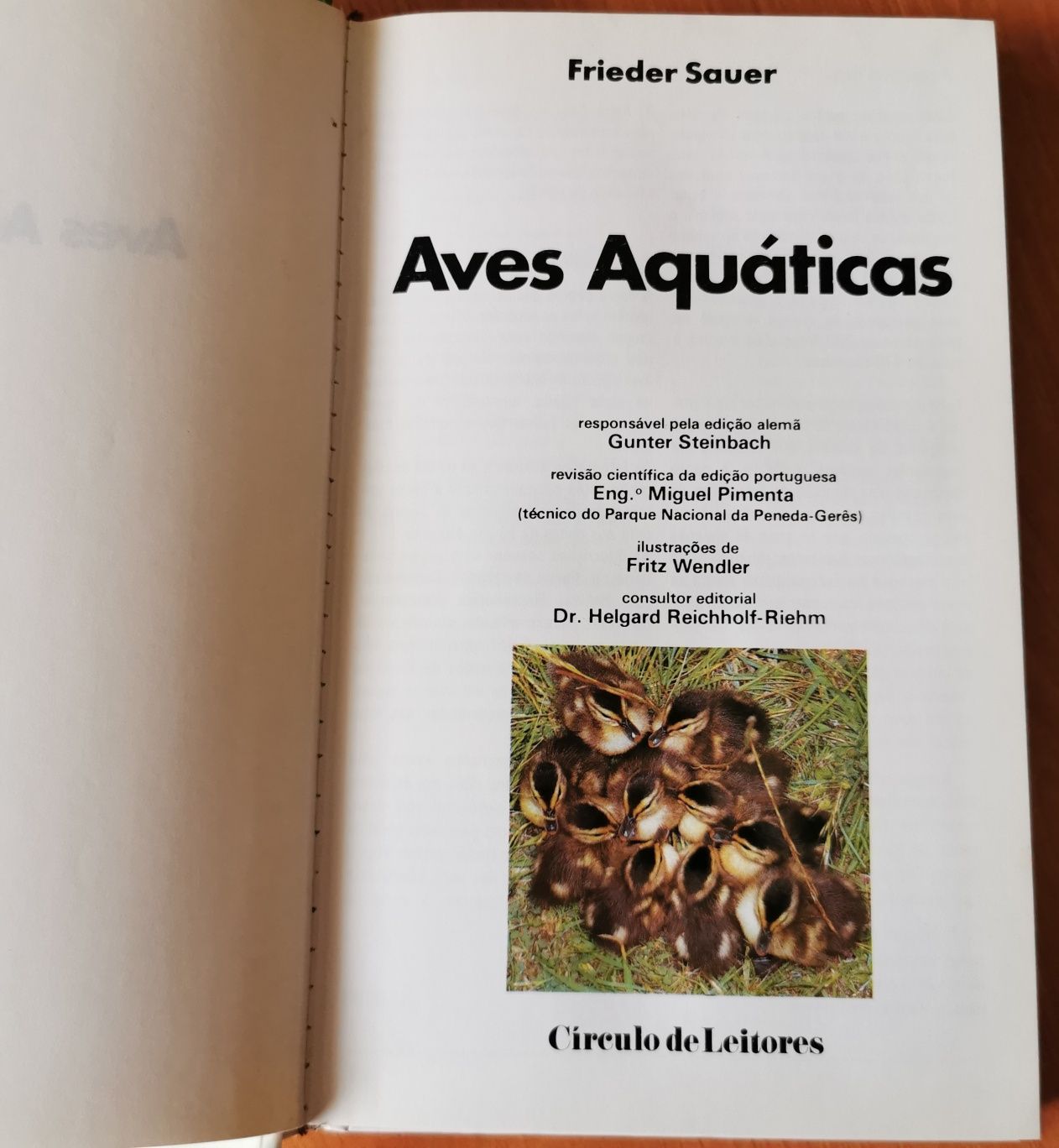 Livro "Aves Aquáticas"