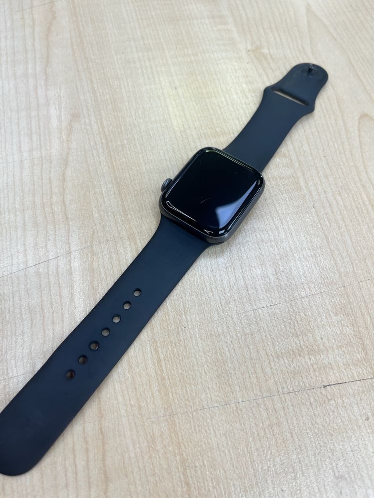 Apple Watch SE 40 mm