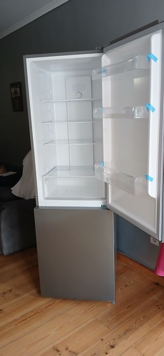 Frigorífico novo KUNFT