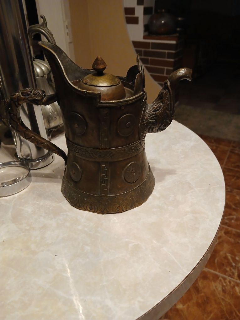 Чайник заварник.