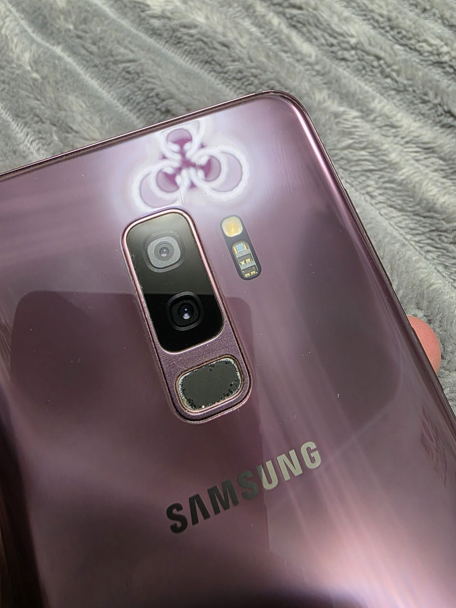 Телефон Samsung galaxy s 9+