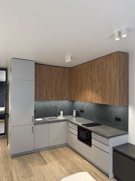 Подобова оренда. Завжди є світло