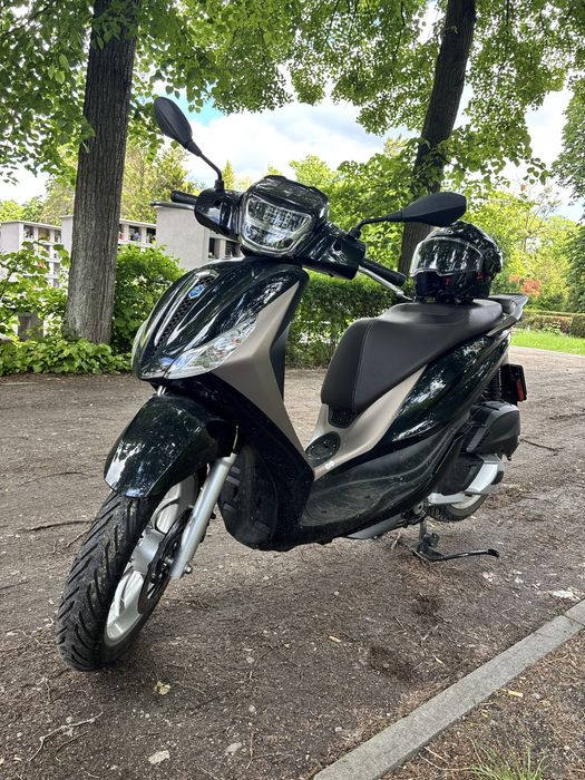 Piaggio medley S 125