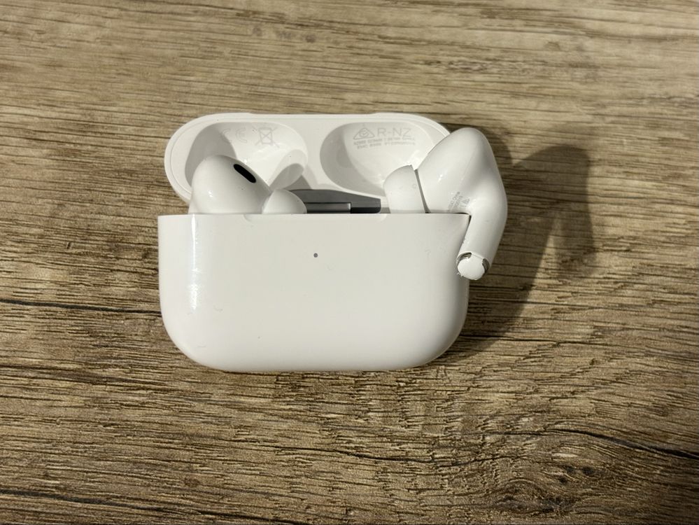 AirPods Pro 2 USB-C z MagSafe