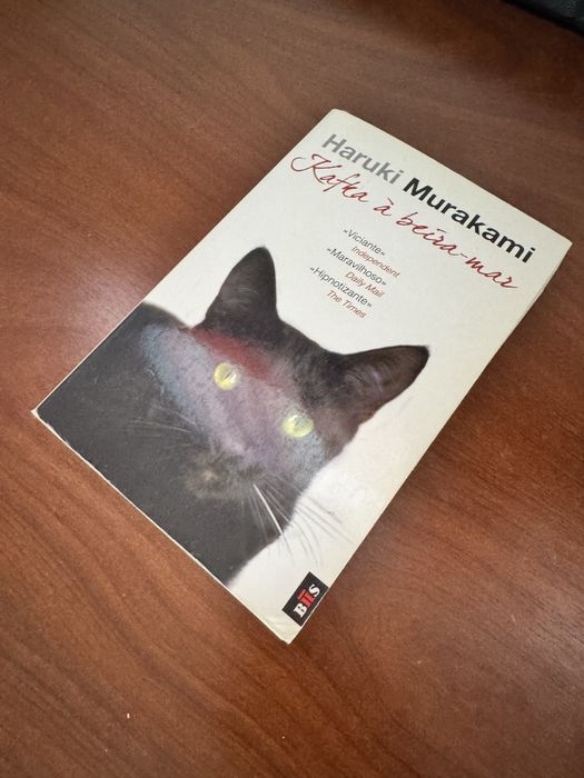 Livros vários (vários tipos]