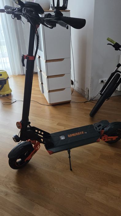 Chulajnoga kamikaze k1