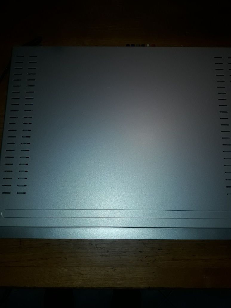 Kino domowe Tomson DPL 909 VD