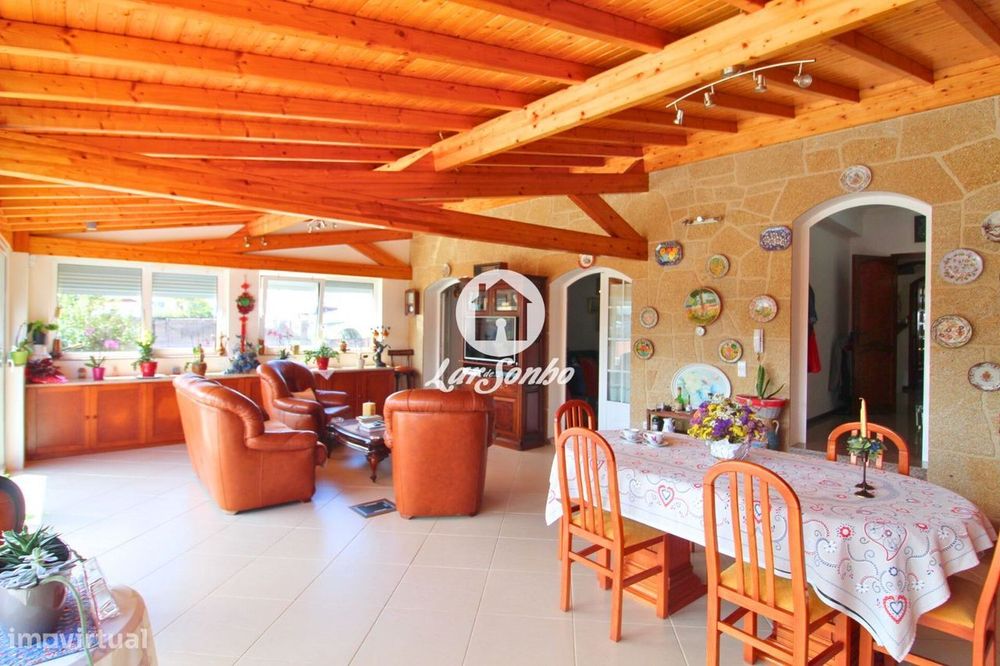 Moradia T4 Individual a 800 metros da praia