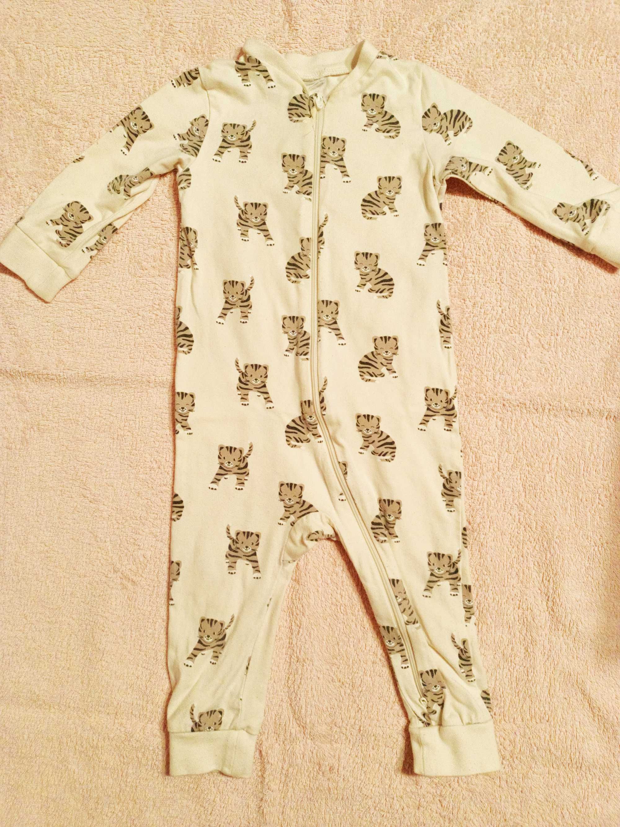 Piżama niemowlęca firmy Kappahl