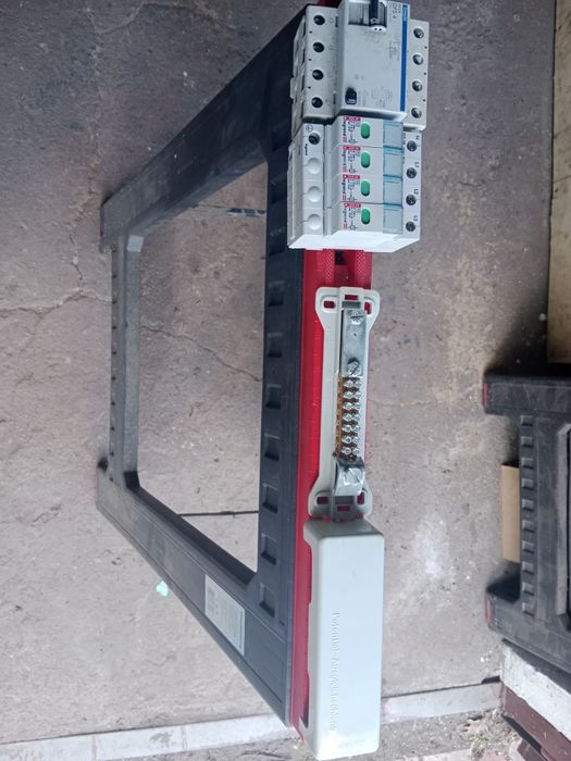 Bezpieczniki Siemens i inne.