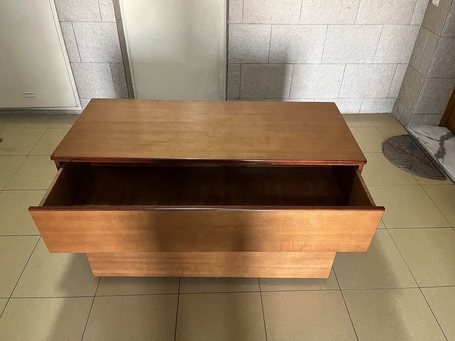 Comoda com 3 gavetões