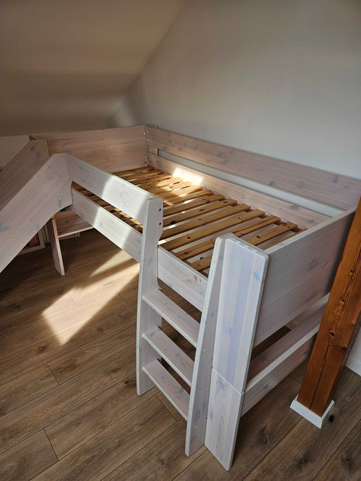 Dziecięce łóżko piętrowe Hoppekids SFK, solidne, zjeżdżalnia