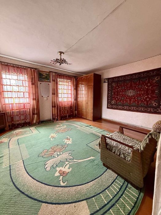 Будинок з великою ділянкою 3D ТУР