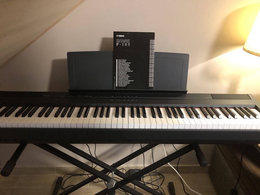 Цифровое фортепиано Yamaha P-105 Black