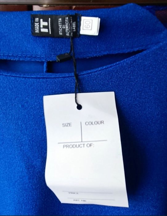 Продам сукню нову