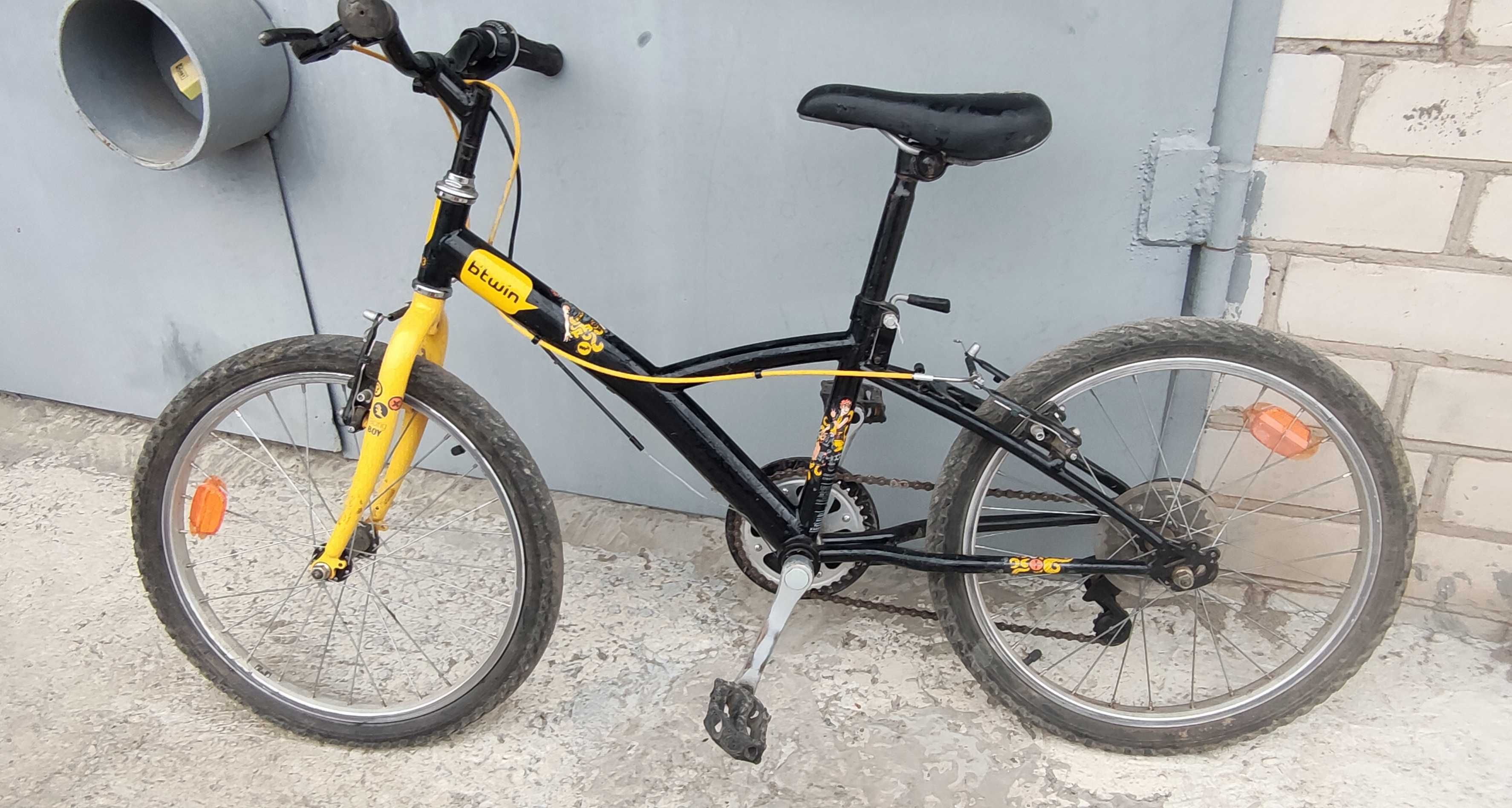 Продам велосипед підлітковий. Колеса 20".