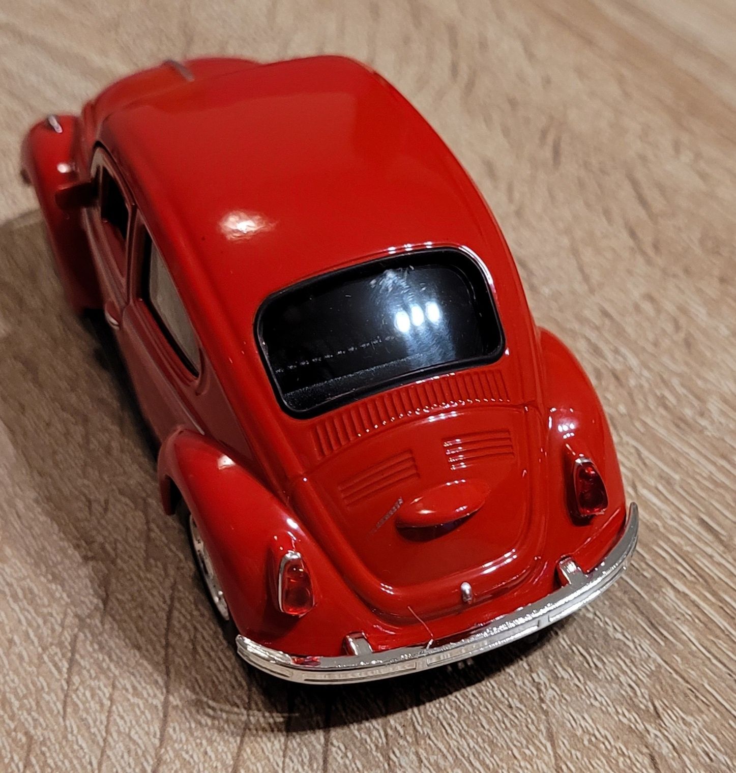 Model VW Garbus 12cm skala 1 : 36