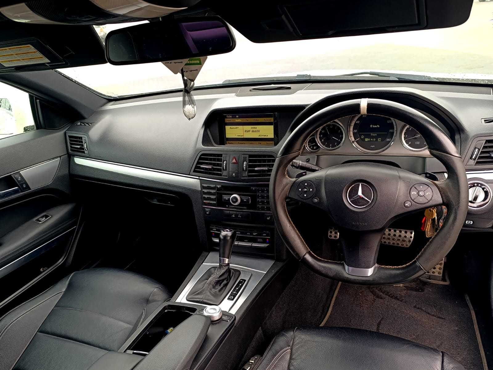 Anglik Mercedesa E w207 coupe AMG 350d 3.0 V6 231KM automat 2009r