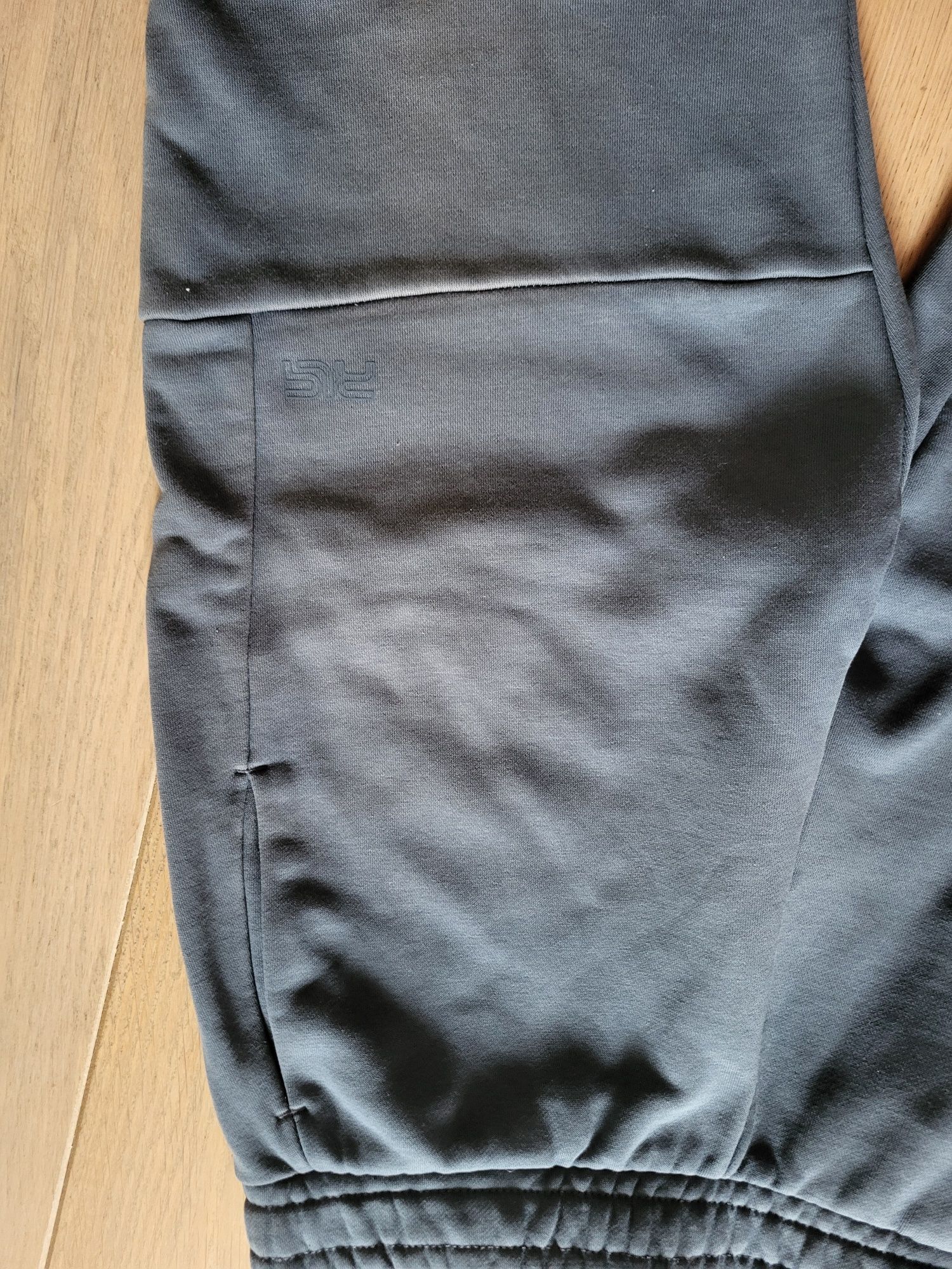 Spodnie dresowe 4F RL9 rozmiar 164