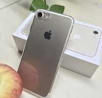 Силиконовый прозрачный чехол на IPhone 7 , новые , много