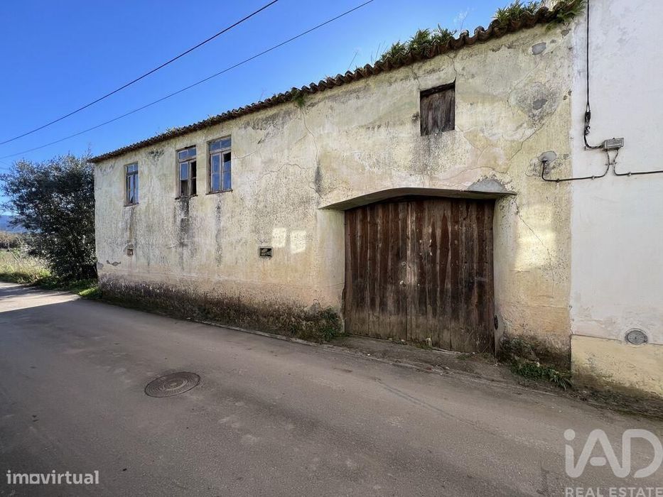 Casa tradicional T1 em Gândaras de 160,00 m2