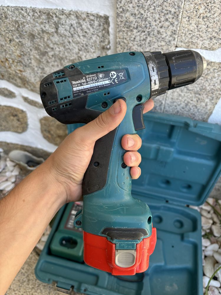 Aparafusadora makita 12 v