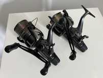 Dwa kołowrotki shimano baitrunner dl6000rb
