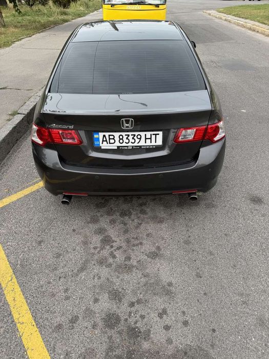 Продам хонду аккорд 8